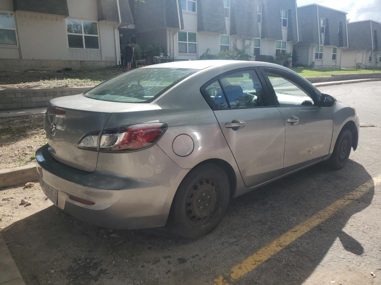 Mazda3 with damage purchased in the Valley